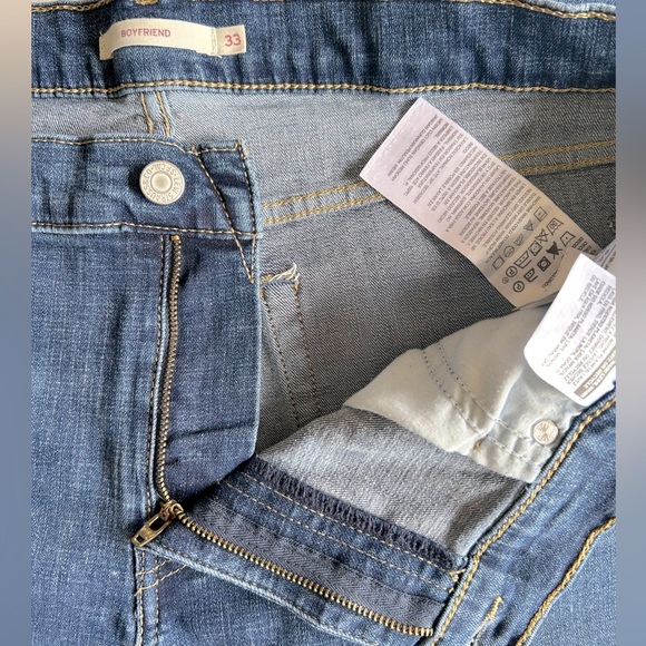 Levi’s Boyfriend - Medium Wash - Sz 33 - Picture 2 of 14